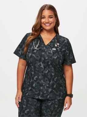 Figs Zamora Pant and Caterina Scrub Top Bonsai Camo Set